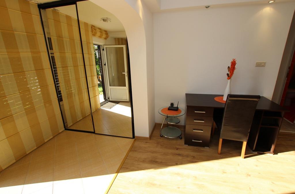 Apartment Milica Petrovac na moru Exterior foto