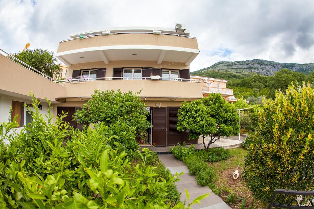 Apartment Milica Petrovac na moru Exterior foto